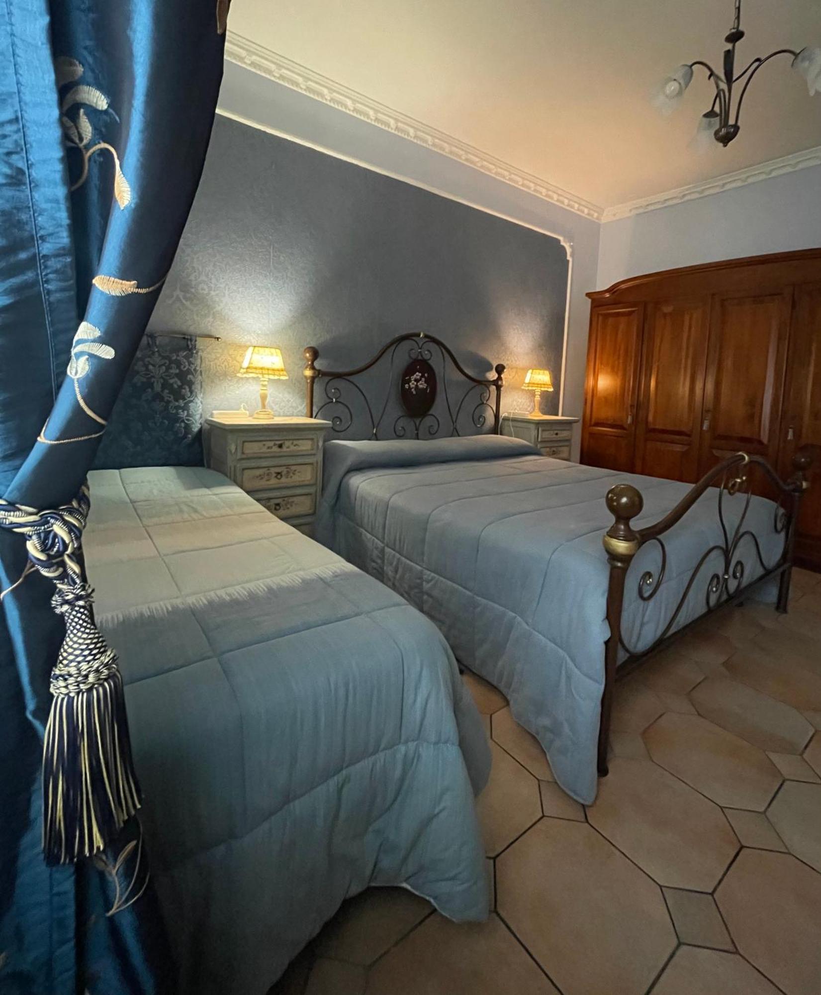 Villa Russo Кальтаніссетта Екстер'єр фото